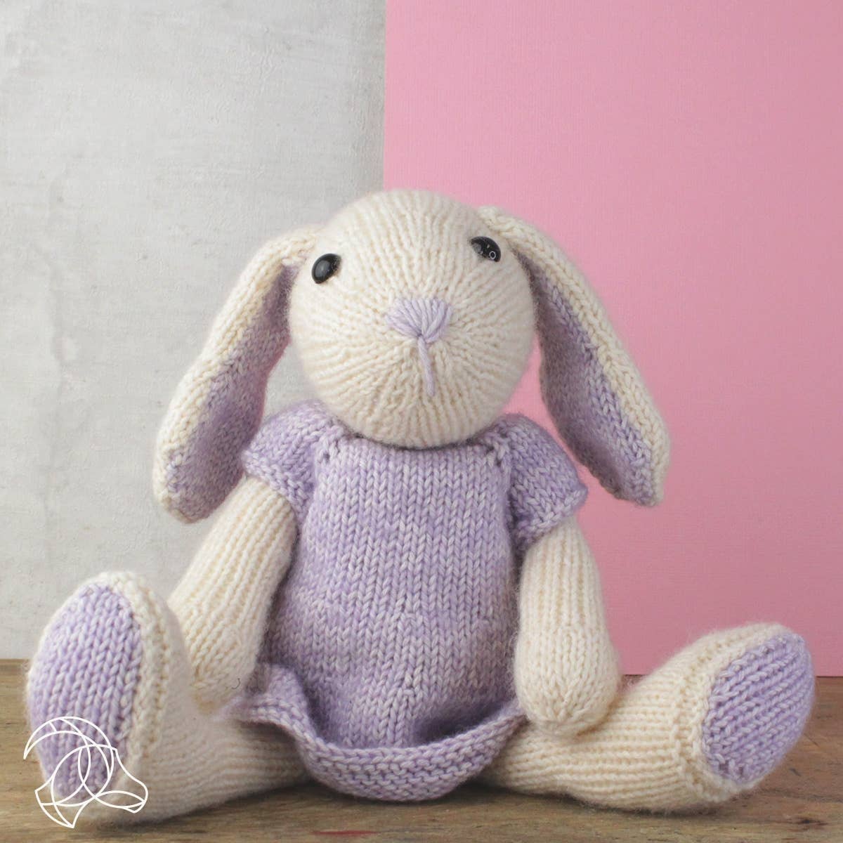 Hardicraft USA - DIY Knitting Kit - Chloe Hare