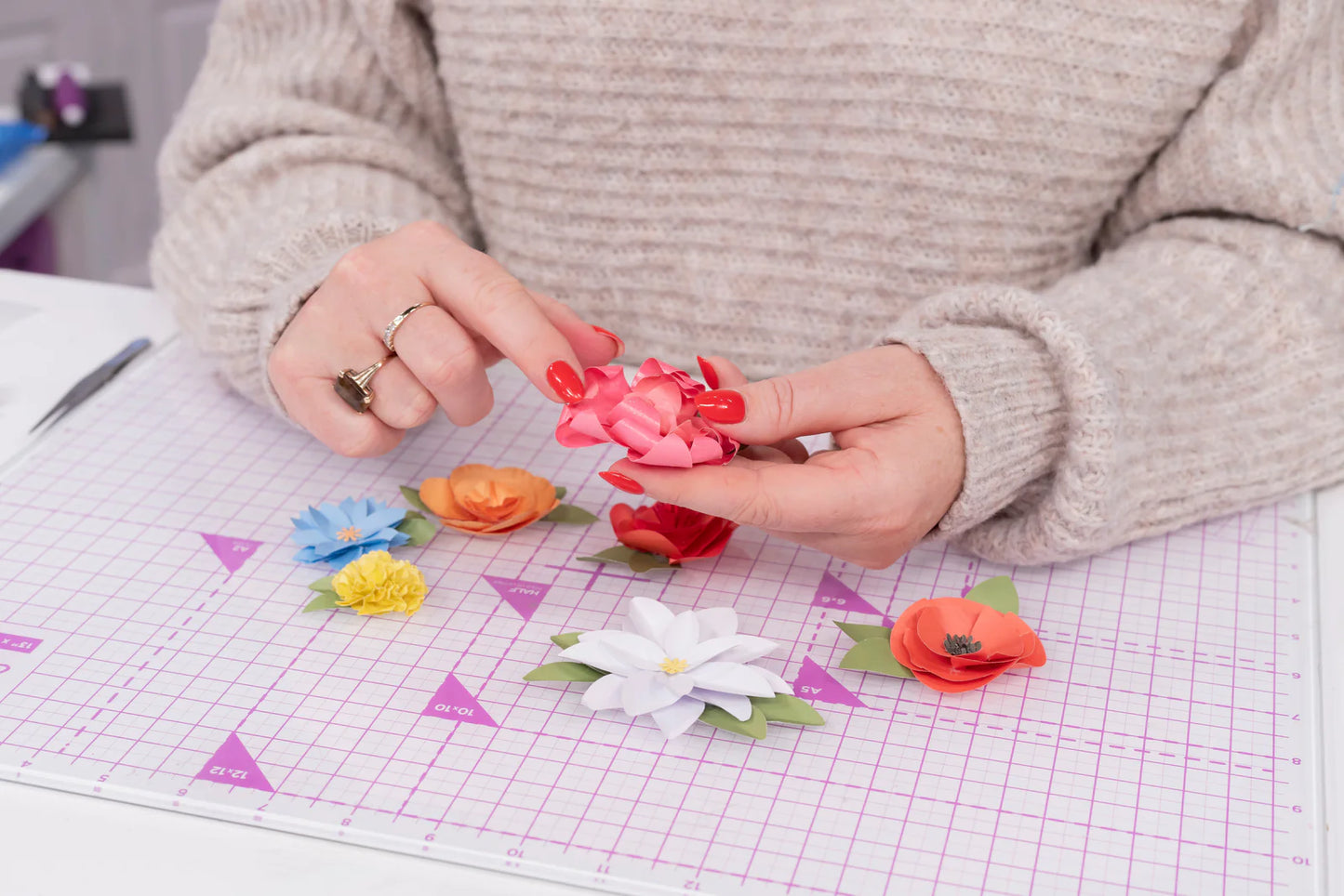 Crafter’s Companion 5”x7” Paper Pad - Punch Flower Paper