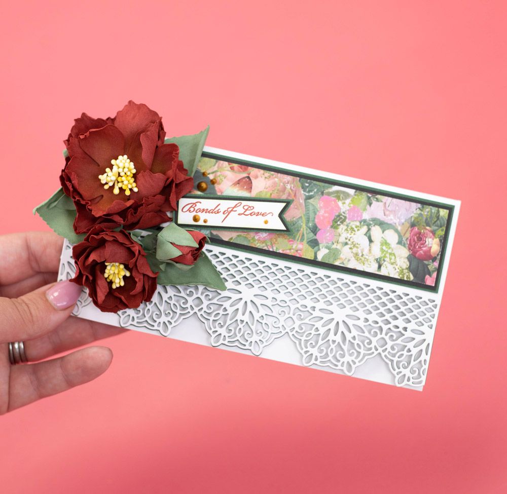 Natures Garden Vintage Rose Die - Elegant Lace Border