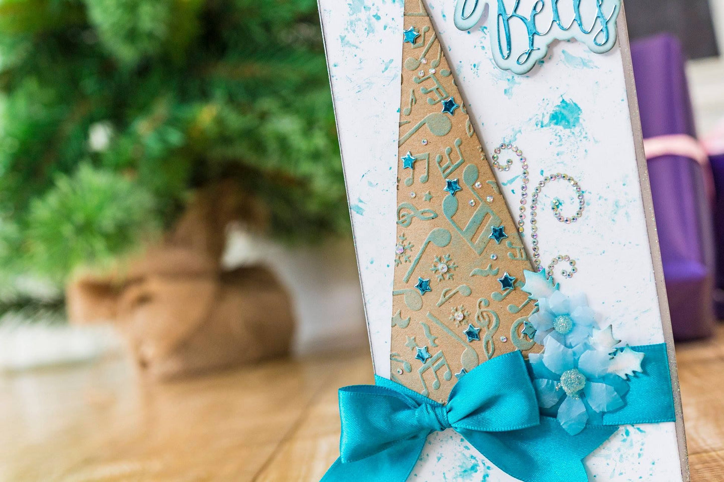 Gemini Embossing Folder - Festive Note