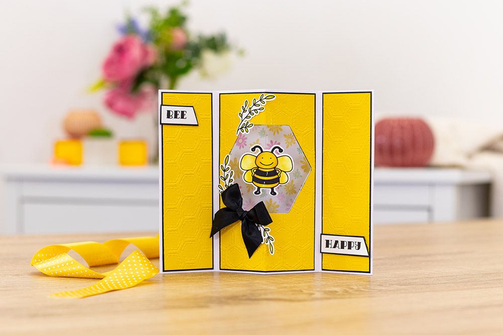 Gemini Stamp & Die - Twirling Bee