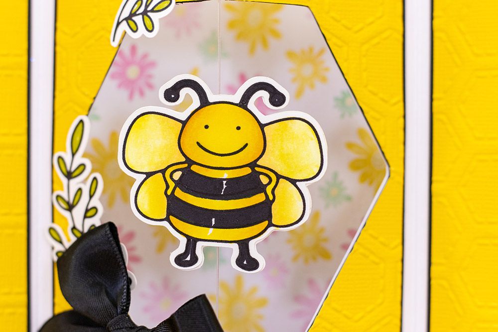 Gemini Stamp & Die - Twirling Bee