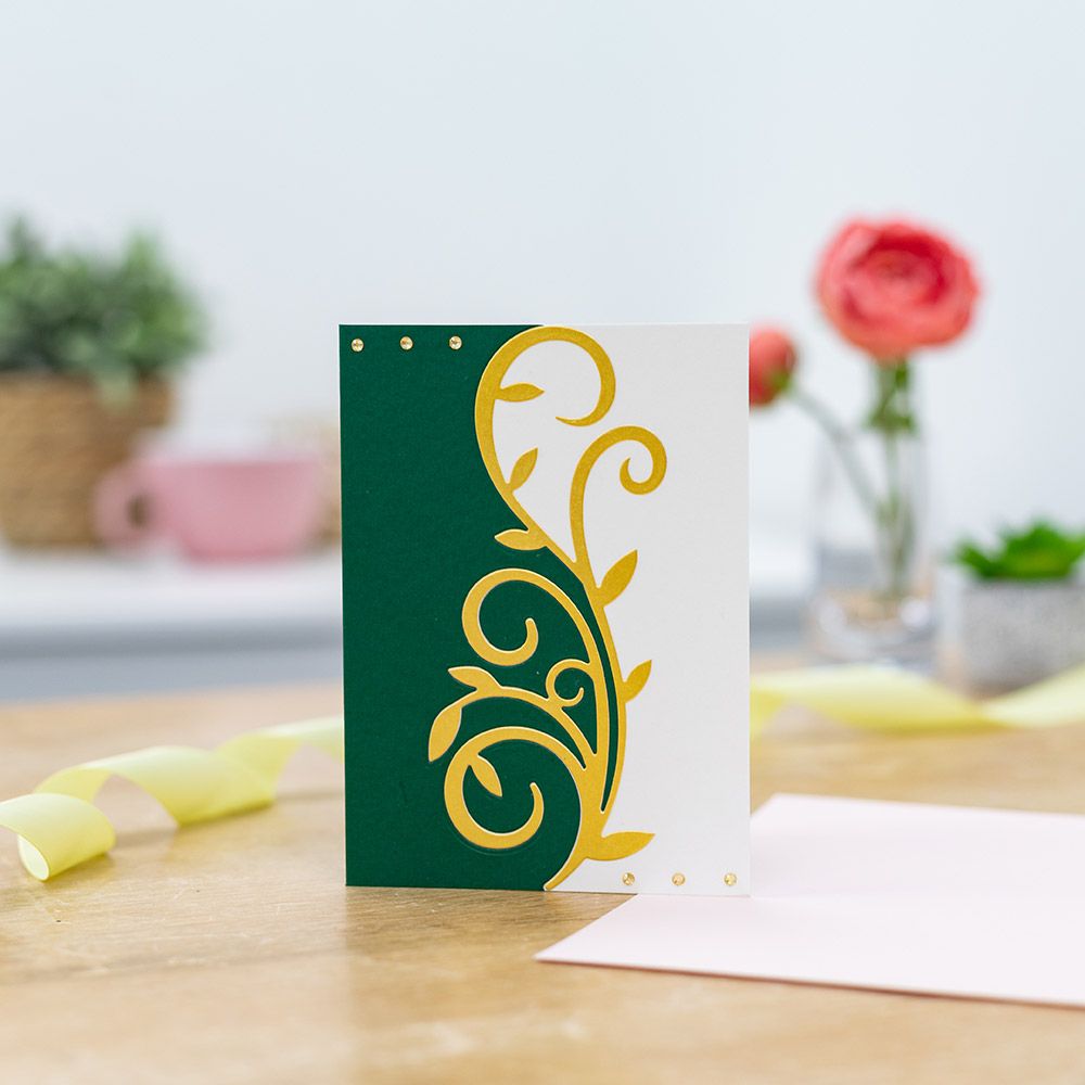 Gemini Grande Swirls Edge Element Die - Elegant Flourish