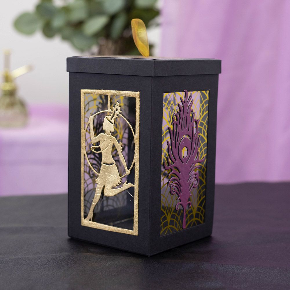 Sara Signature The Roaring 20s Die - Create a Card - Showgirl