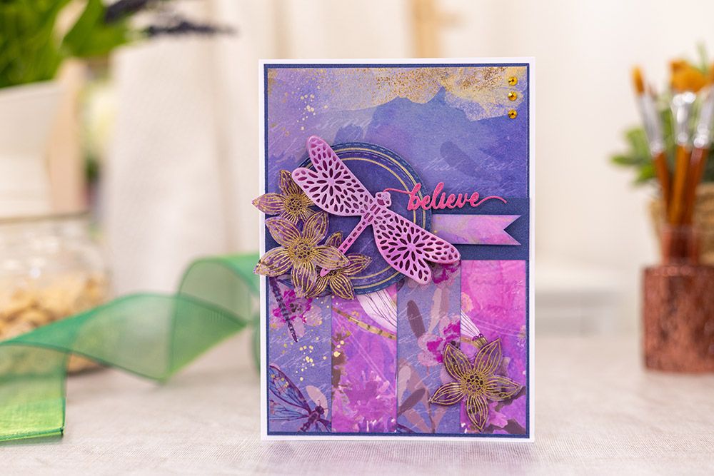 Sara Signature Dancing Dragonfly Die - Simple Sentiments