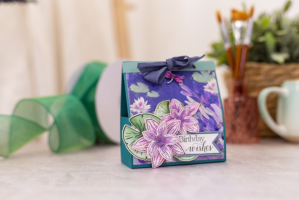 Sara Signature Dancing Dragonfly Stamp and Die - Water Lily