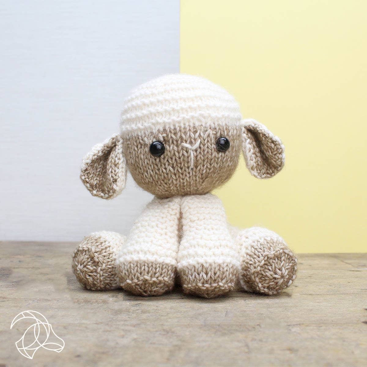 Hardicraft USA - DIY Knitting Kit - Lore Lamb