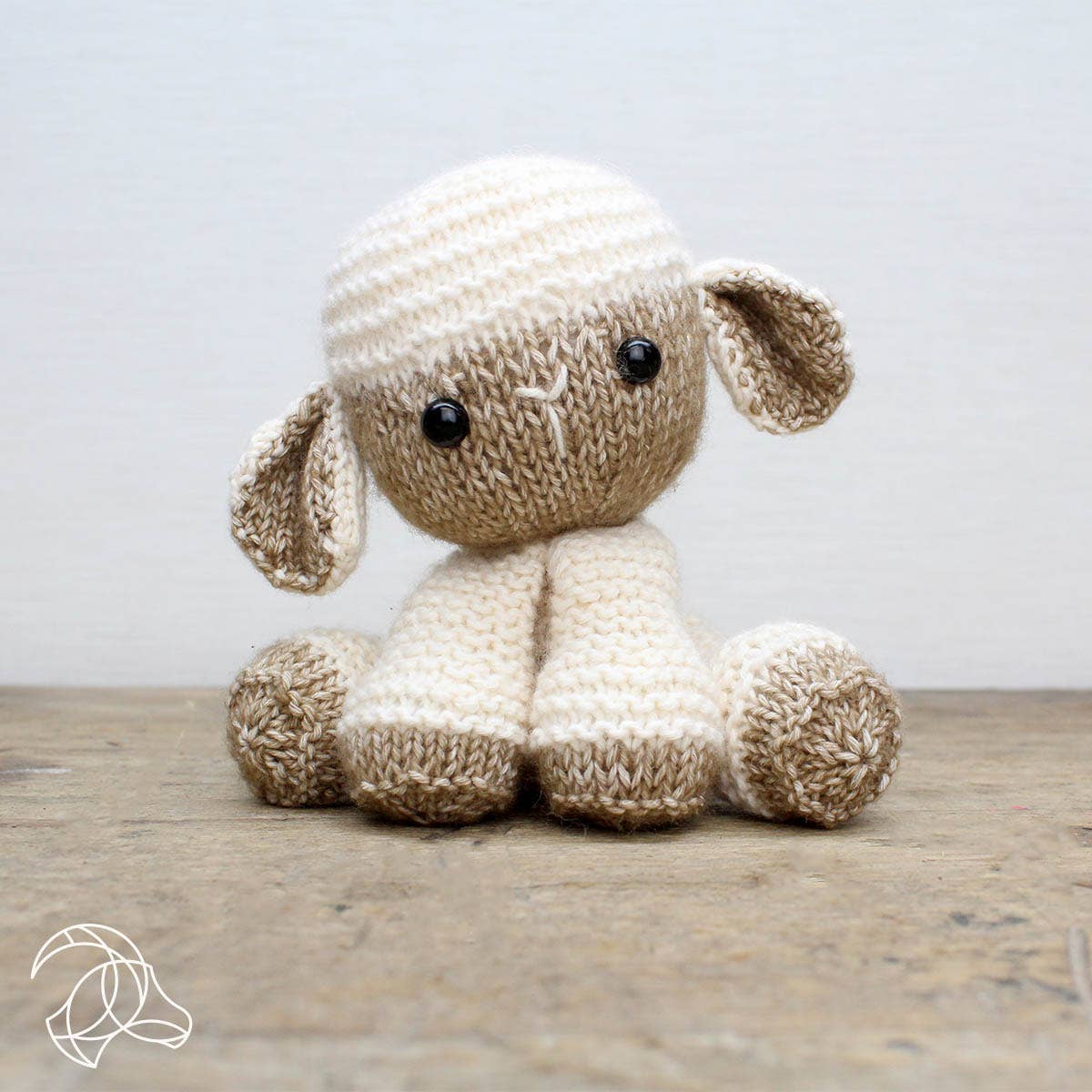 Hardicraft USA - DIY Knitting Kit - Lore Lamb