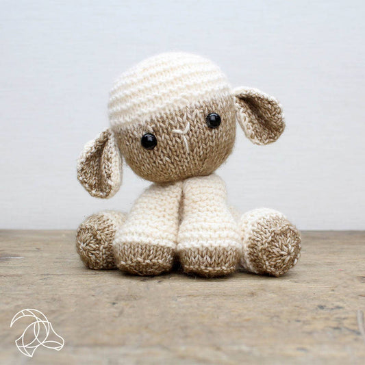 Hardicraft USA - DIY Knitting Kit - Lore Lamb
