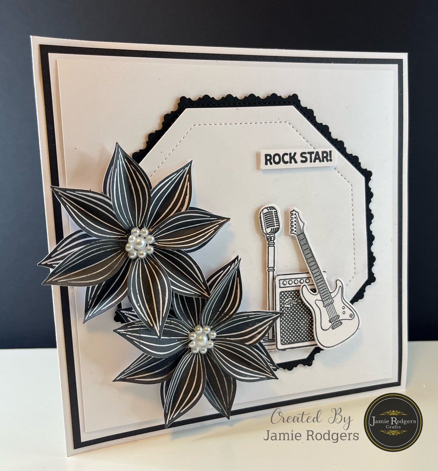 Jamie Rodgers Crafts Rippled Star Blooms Die Set