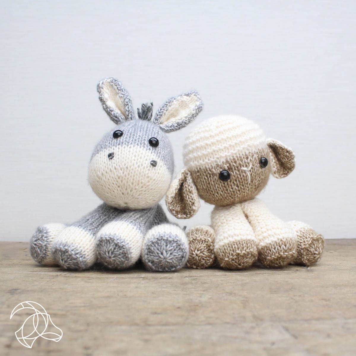 Hardicraft USA - DIY Knitting Kit - Lore Lamb