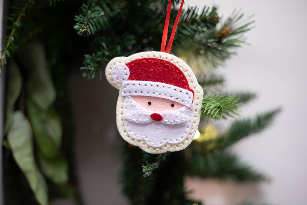 Gemini - Multi Media Dies - Cut ‘N’ Stitch Santa Claus