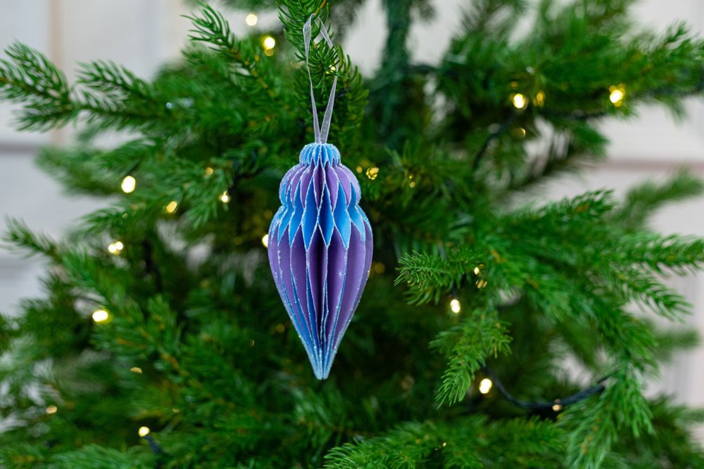 Gemini Christmas Decoration Dimensionals Die and Stencil - Layered Teardrop