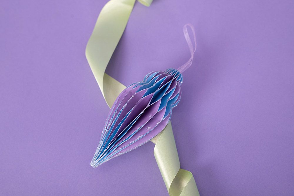 Gemini Christmas Decoration Dimensionals Die and Stencil - Layered Teardrop
