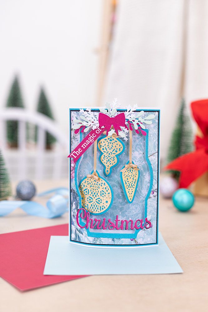 Sara Signature - Frosty and Bright - Beautiful Baubles Die Set
