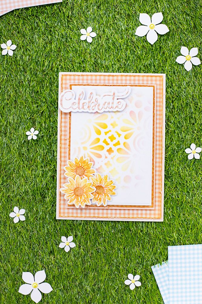 Sara Signature Garden Party Stencil - Delicate Doilies