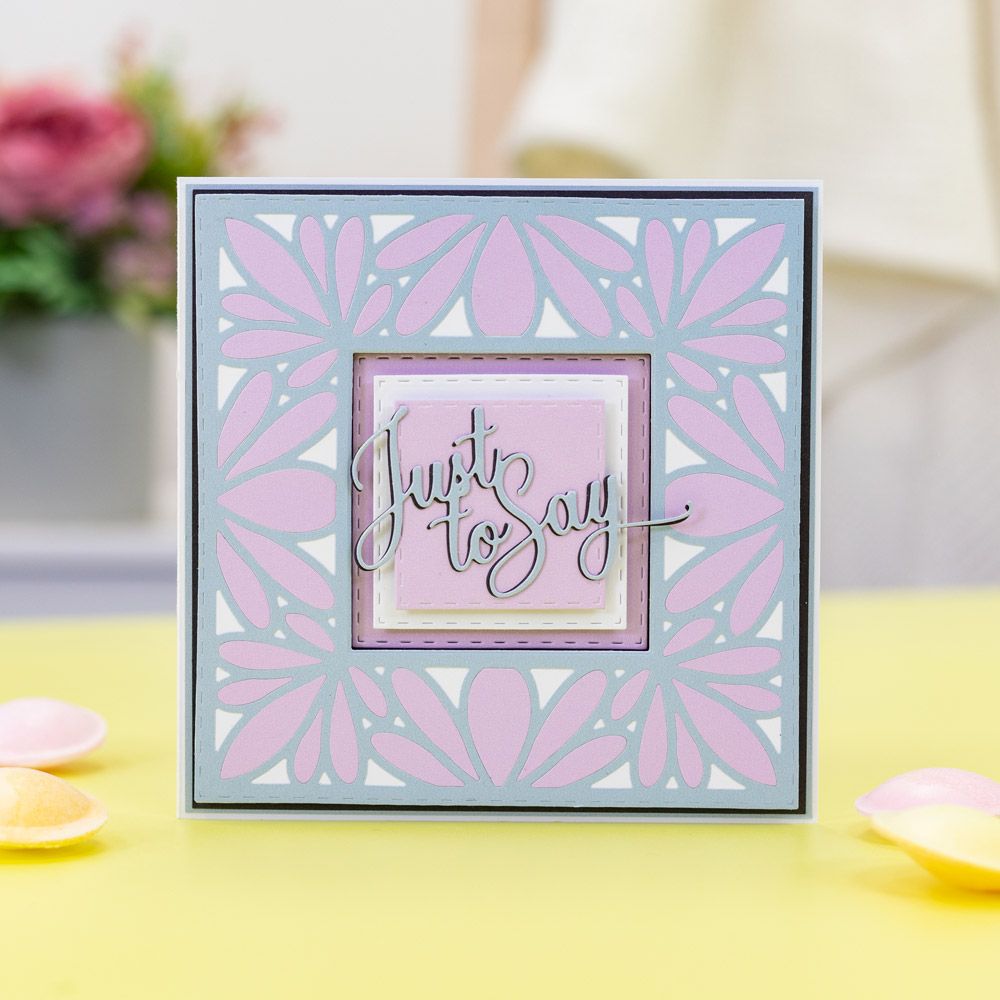 Gemini Simple Create a card Die - Pretty Petals