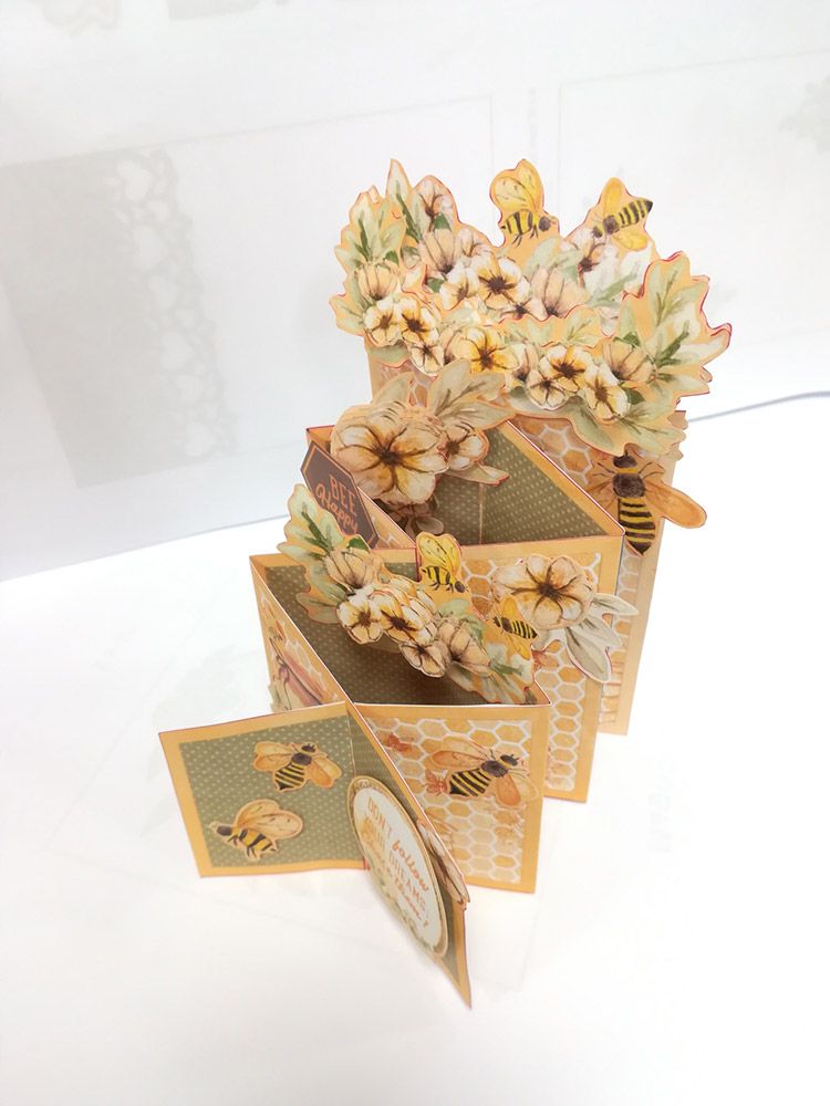 Crafters Companion Cascading Card Kit - Beautiful Blooms