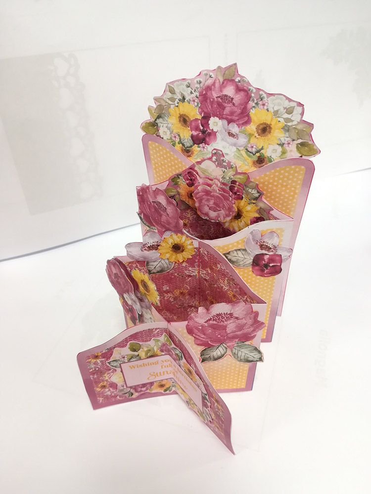 Crafters Companion Cascading Card Kit - Beautiful Blooms