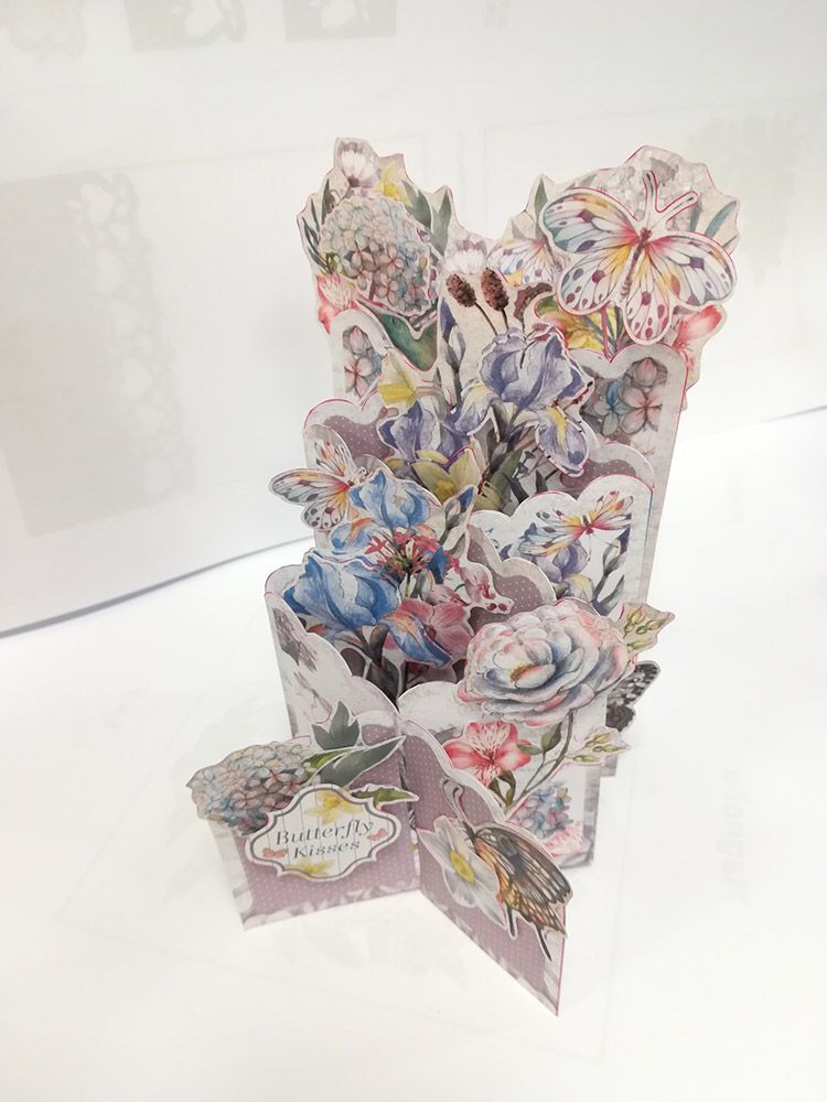 Crafters Companion Cascading Card Kit - Beautiful Blooms